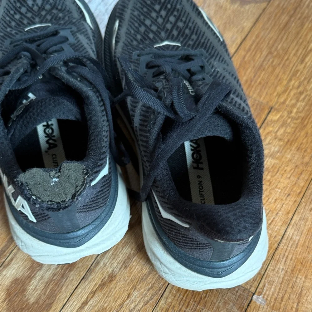 HOKA women’s Black Running Shoes - Lightweight Cushioning - Picture 2 of 4